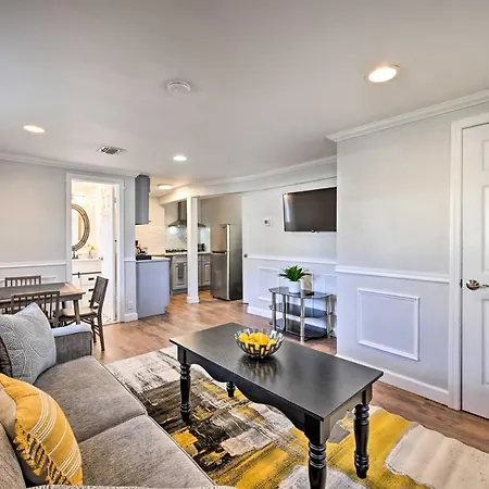 Bay Shore Vacation Rental About 7 Mi To The Beach